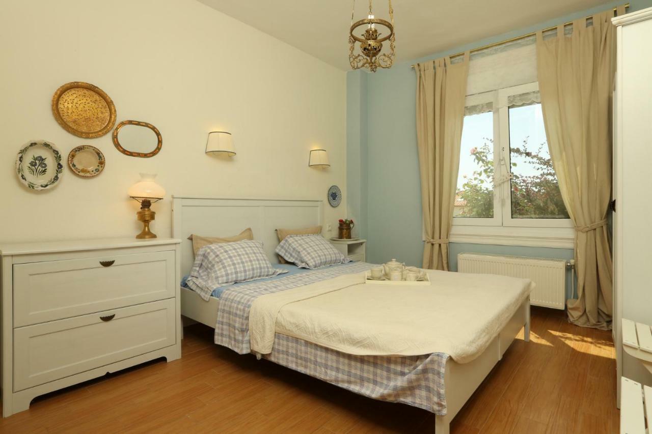 Magnificent Seascape Villa On A Secluded Beach Nea Moudania Bagian luar foto