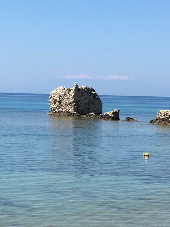 Magnificent Seascape Villa On A Secluded Beach Nea Moudania Bagian luar foto